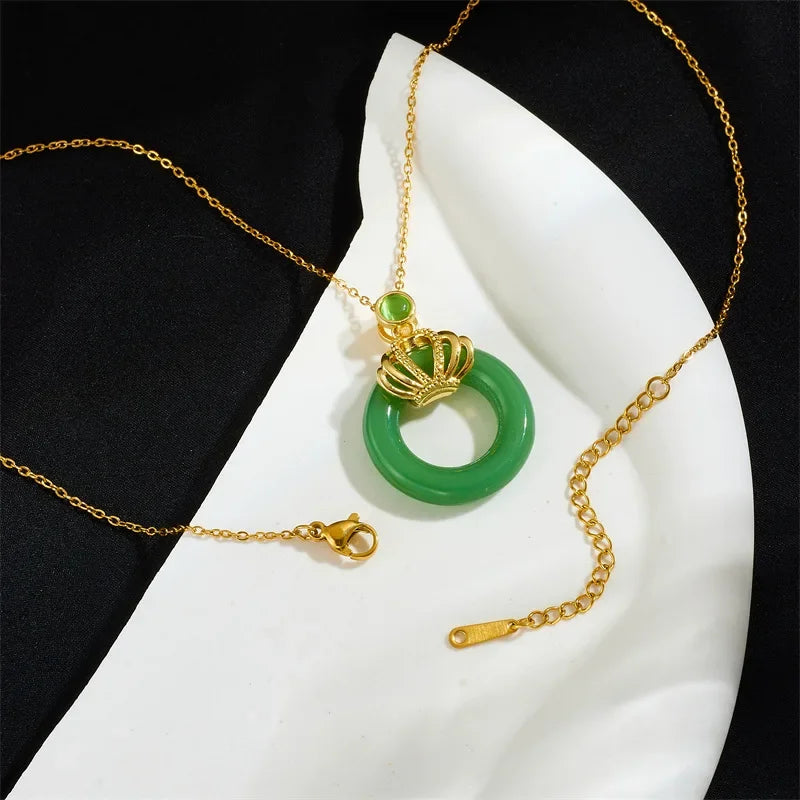 Chinese Style Classic Green Circle Stone Pendant Necklaces for Women Elegant Accessories Collar Jewelry Gifts for Friends
